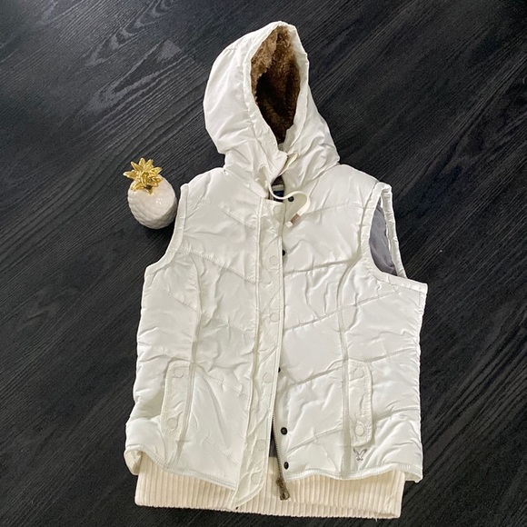Jackets & Blazers - 🍍American Eagle 🍍VEST🍍size large🍍